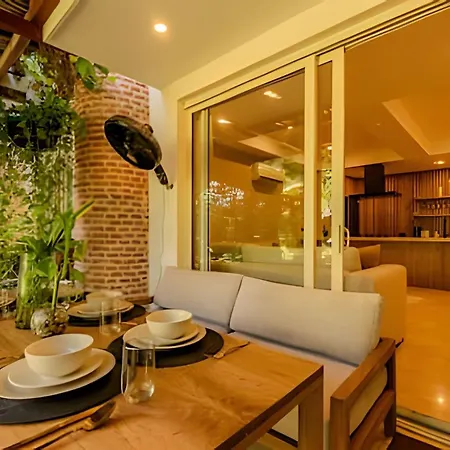 Colonial Elegance In Historic Center /pool Apartamento